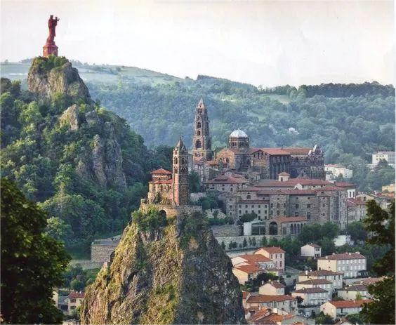 France’s Volcanic Pinnacle: The Chapelle Saint-Michel d’Aiguilhe